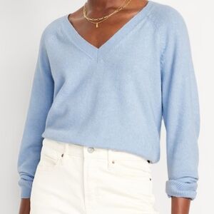 Old Navy Women's Sky Blue V-Neck Sweater